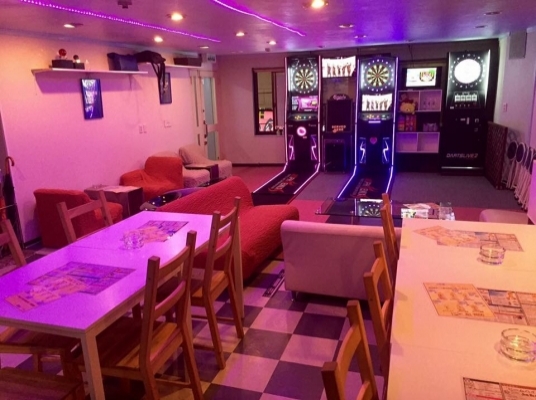 べろ～家 東十条 黒豹