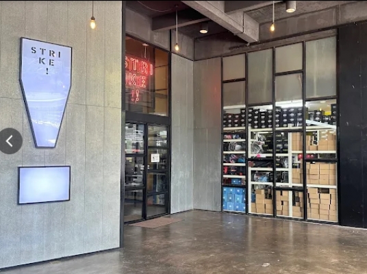 Blue room  볼링장