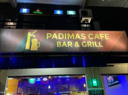 DE REGION 13TH CAFE